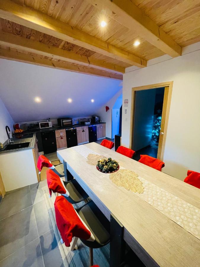 Le Lodge Du Pichat Sainte-Helene-du-Lac Luaran gambar
